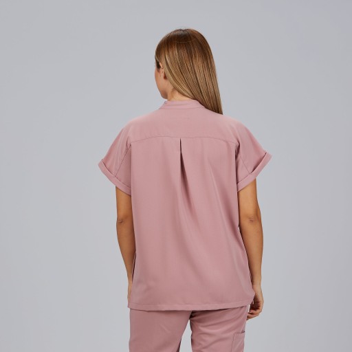 Blusa sanitaria mujer Débora abierta cómoda | Workers Uniformes 2
